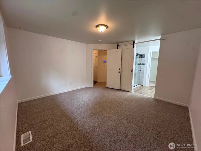 Property photo for 9105 176th St Nw #b, Stanwood photo 12