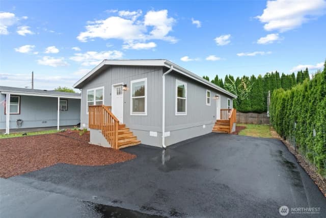 Property photo for 1635 West Side Highway #8, Kelso