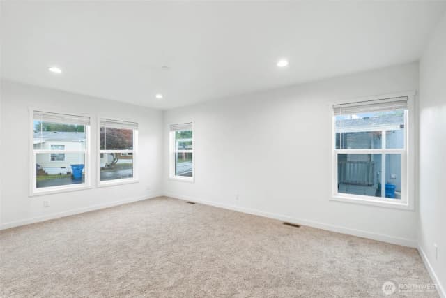 Property photo for 1635 West Side Highway #8, Kelso photo 3