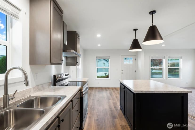 Property photo for 1635 West Side Highway #8, Kelso photo 11