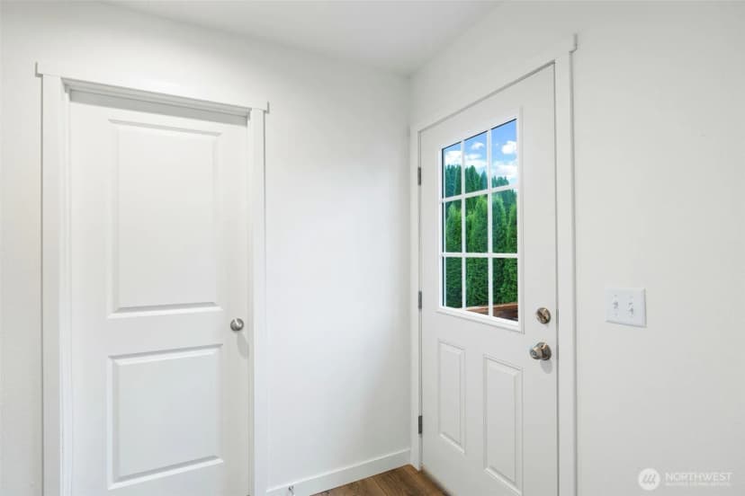 Property photo for 1635 West Side Highway #8, Kelso photo 17