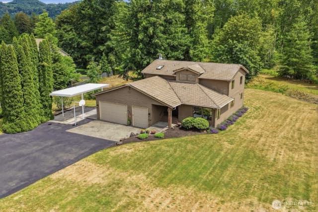 Property photo for 4604 332nd Avenue Se, Fall City