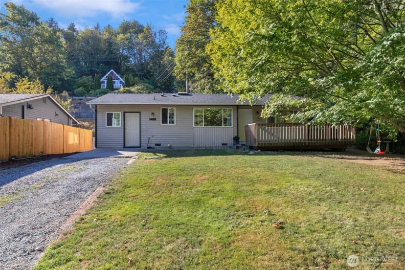Property photo for 1401 Maple Avenue, Snohomish photo 2