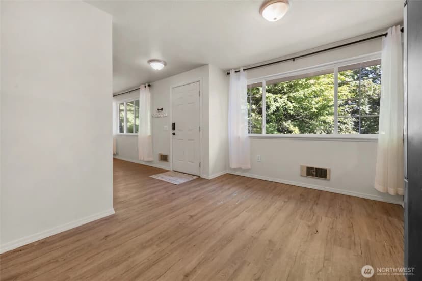 Property photo for 1401 Maple Avenue, Snohomish photo 10