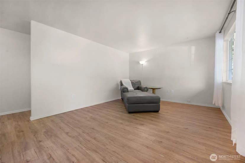 Property photo for 1401 Maple Avenue, Snohomish photo 9