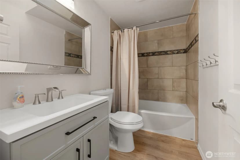 Property photo for 1401 Maple Avenue, Snohomish photo 12