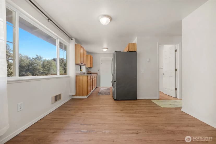 Property photo for 1401 Maple Avenue, Snohomish photo 6