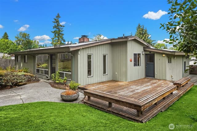 Property photo for 12657 Ne 7th Street, Bellevue photo 3