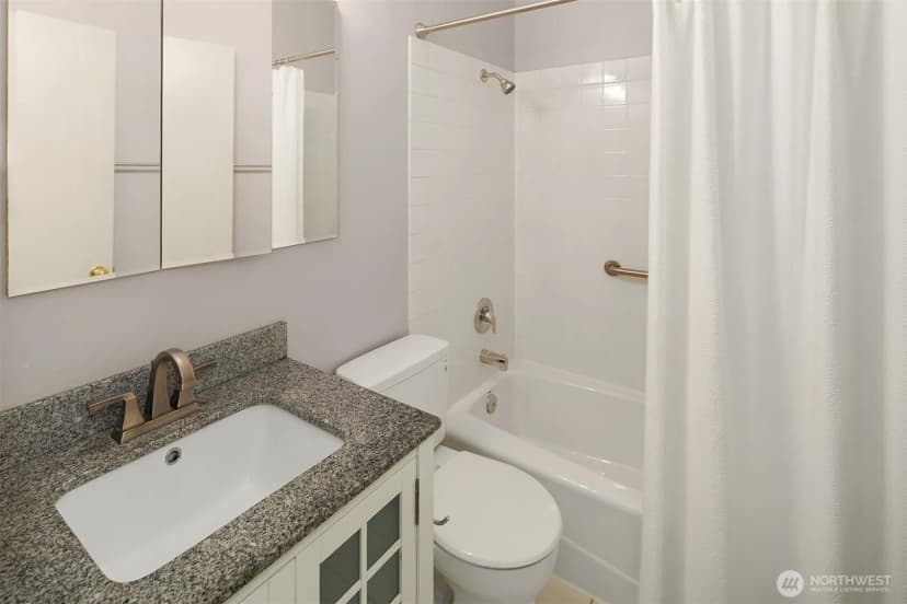 Property photo for 12657 Ne 7th Street, Bellevue photo 14
