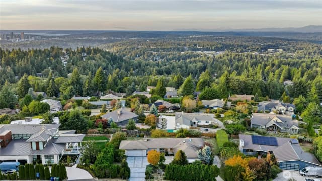 Property photo for 14548 Se 51st Street, Bellevue photo 4