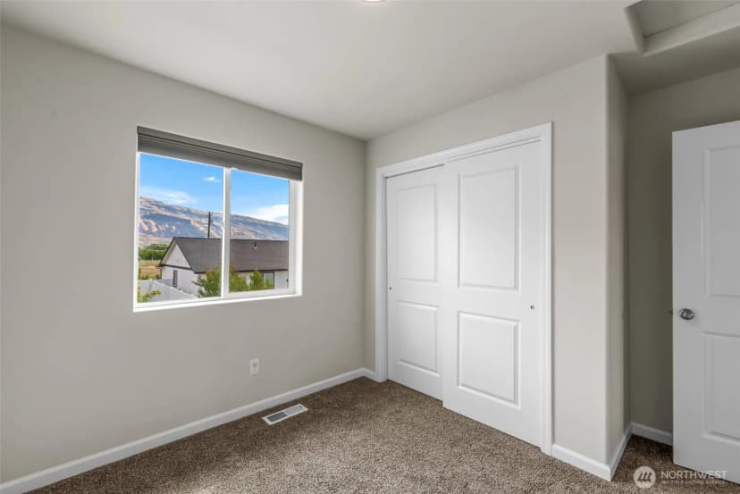 Property photo for 1447 Curtis Drive, Rock Island photo 37
