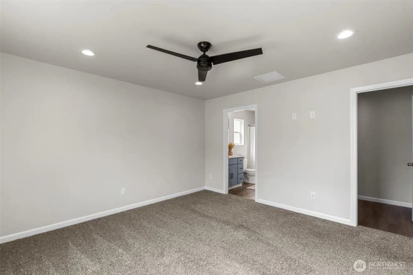 Property photo for 1447 Curtis Drive, Rock Island photo 20