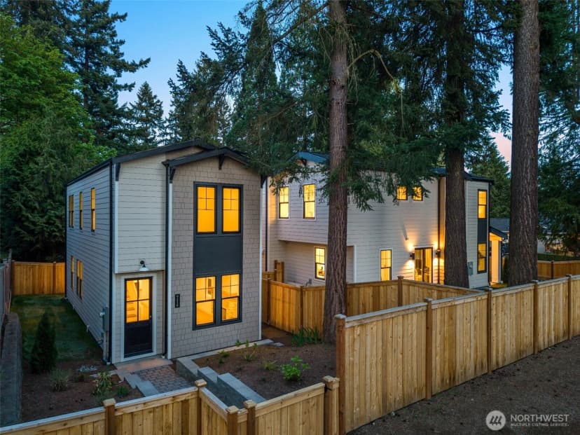 Property photo for 9210 116th Avenue Ne, Kirkland photo 28