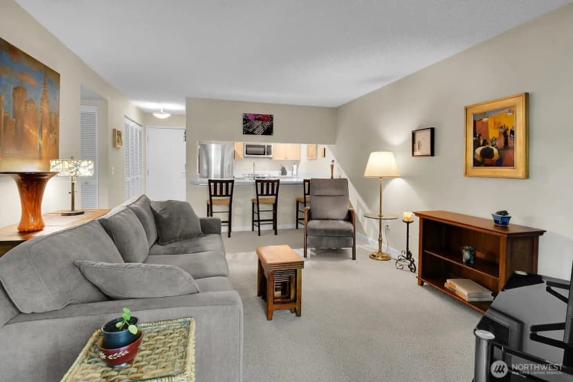 Property photo for 275 W Roy Street #205, Seattle photo 6