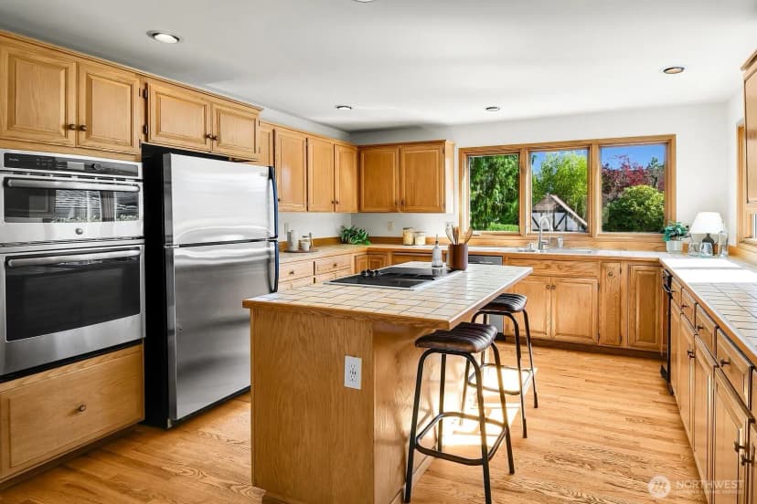 Property photo for 2712 Mount Saint Helens Place S, Seattle photo 11