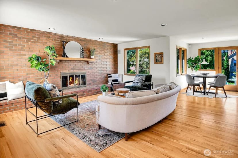 Property photo for 2712 Mount Saint Helens Place S, Seattle photo 13