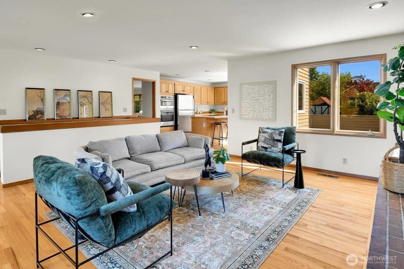 Property photo for 2712 Mount Saint Helens Place S, Seattle photo 14