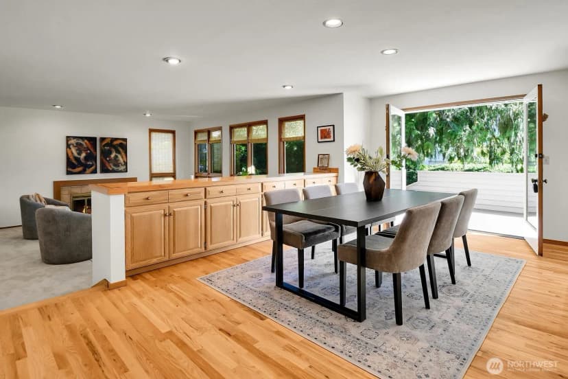 Property photo for 2712 Mount Saint Helens Place S, Seattle photo 10