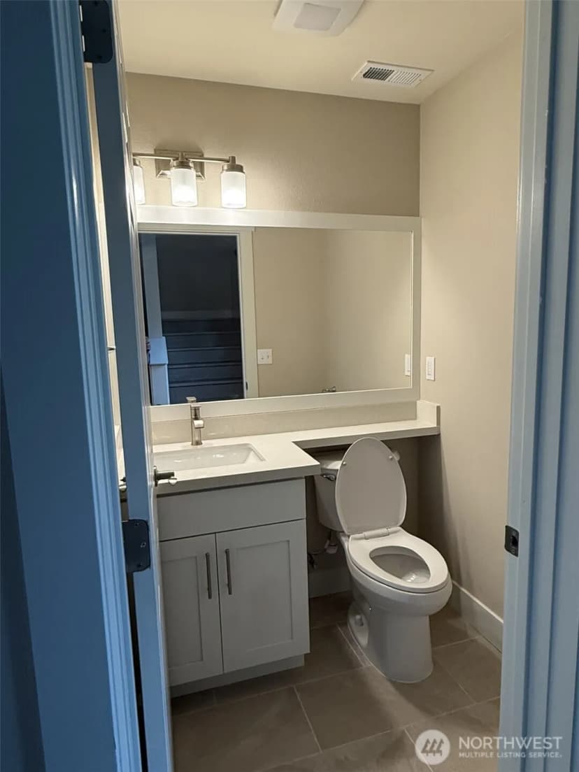 Property photo for 10819 Se 236th Street, Kent photo 9