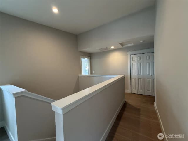 Property photo for 10819 Se 236th Street, Kent photo 5