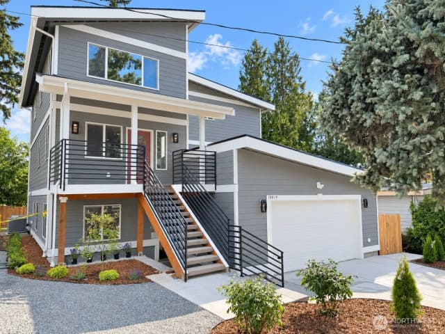 Property photo for 10819 Se 236th Street, Kent