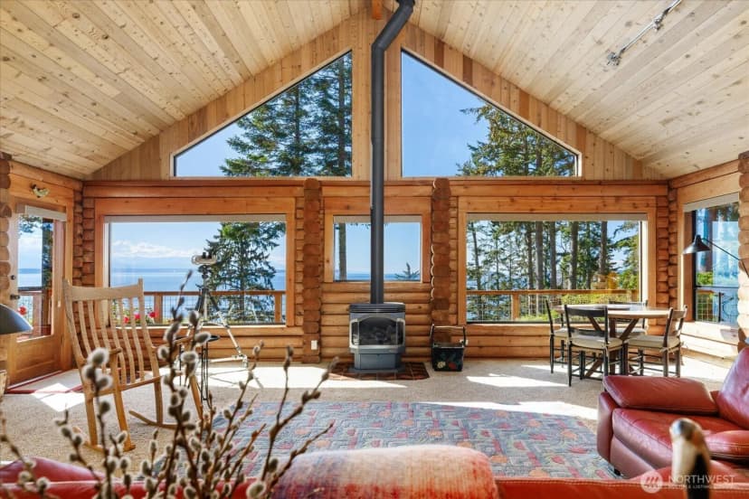 Property photo for 1660 Seacrest Lane, Coupeville photo 5