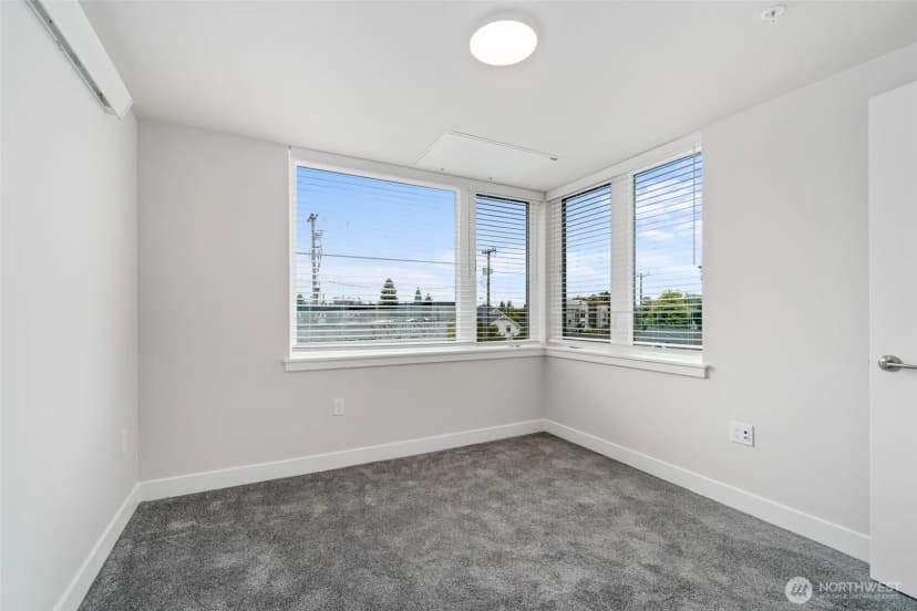 Property photo for 5022 Martin Luther King Jr Way S #502, Seattle photo 6