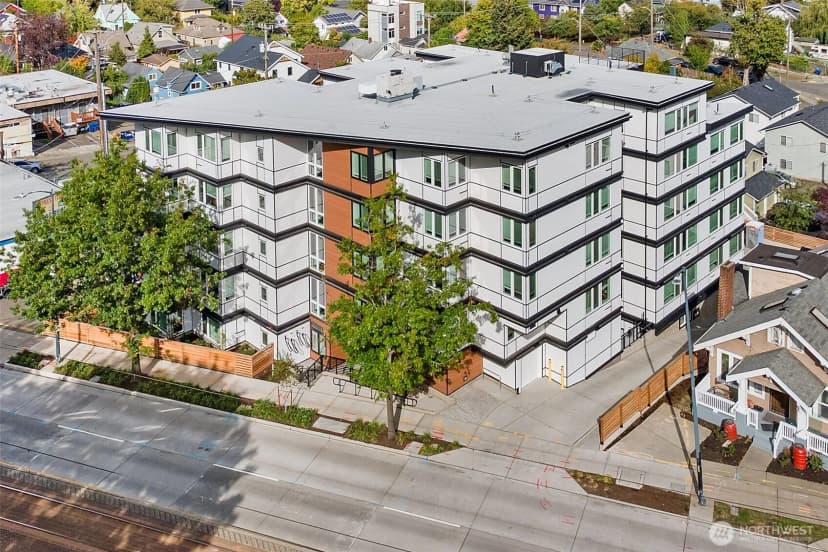 Property photo for 5022 Martin Luther King Jr Way S #502, Seattle photo 10