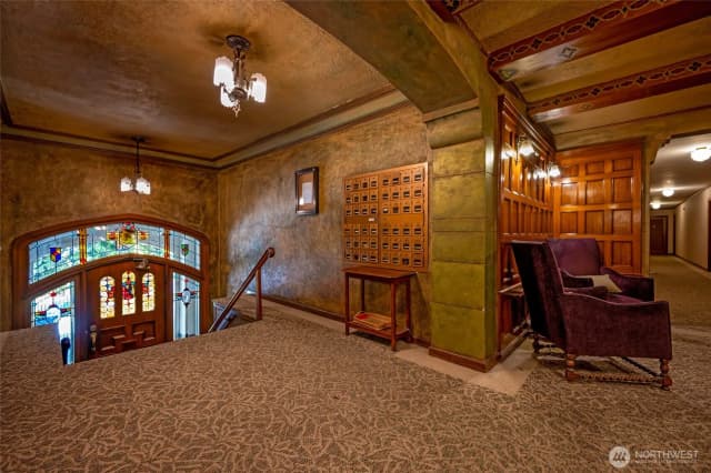 Property photo for 400 Boylston Avenue E #410, Seattle photo 3