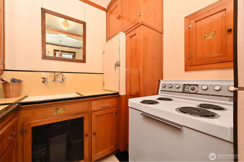 Property photo for 400 Boylston Avenue E #410, Seattle photo 14