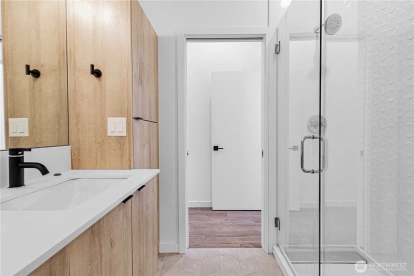 Property photo for 3307 Wetmore Avenue S #b, Seattle photo 15