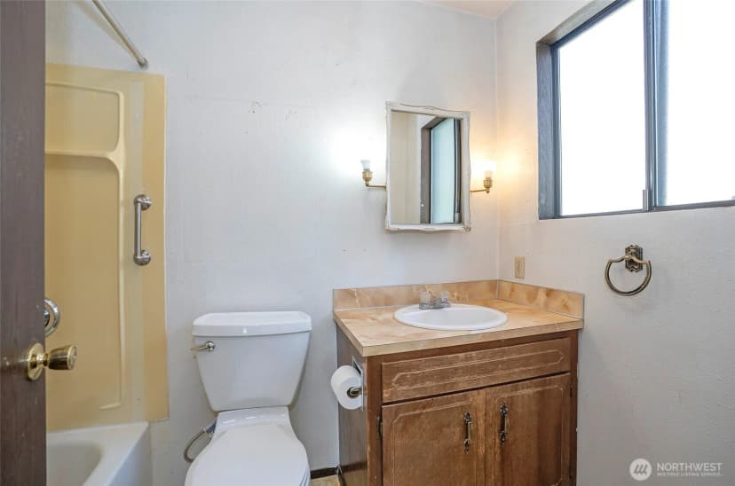 Property photo for 2513 Cedar Street, Everett photo 24