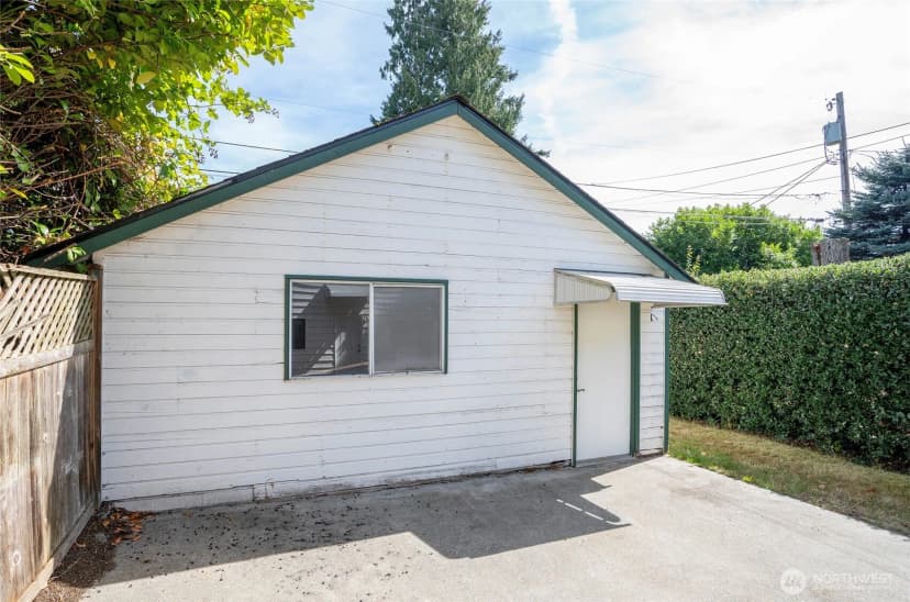Property photo for 2513 Cedar Street, Everett photo 37