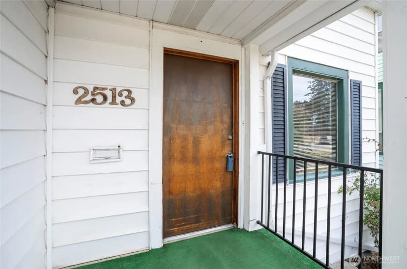 Property photo for 2513 Cedar Street, Everett photo 4