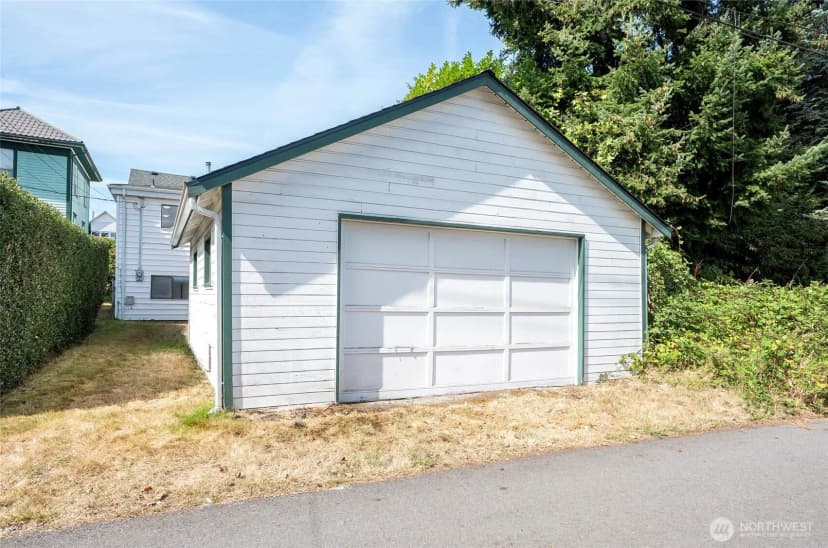 Property photo for 2513 Cedar Street, Everett photo 36