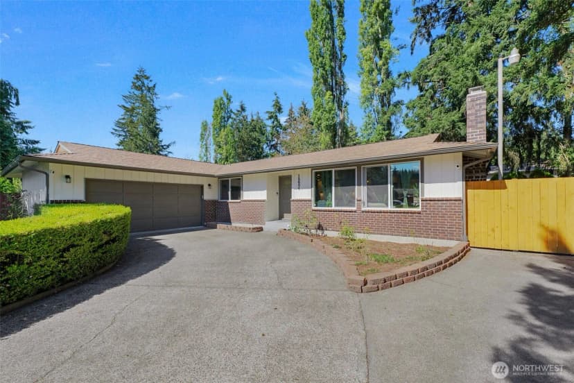 Property photo for 18604 9th Avenue Ct E, Spanaway photo 2