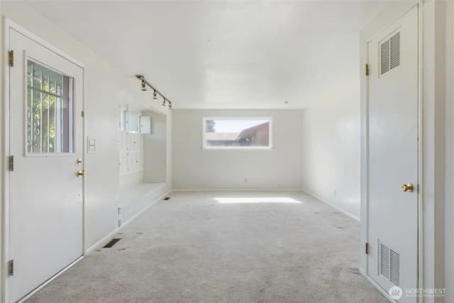 Property photo for 616 S 2nd Avenue, Othello photo 3