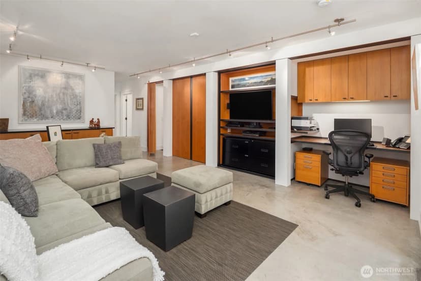 Property photo for 1760 26th Avenue E, Seattle photo 31