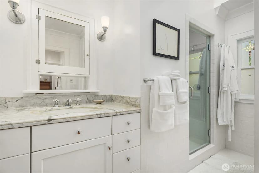 Property photo for 1760 26th Avenue E, Seattle photo 28