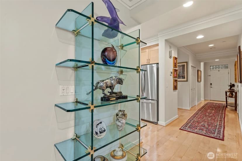 Property photo for 1805 134th Avenue Se #10, Bellevue photo 11