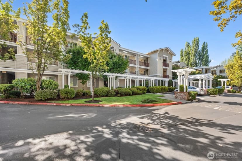 Property photo for 1805 134th Avenue Se #10, Bellevue photo 38