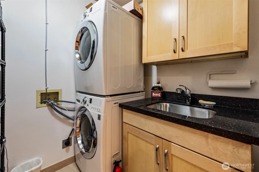 Property photo for 1805 134th Avenue Se #10, Bellevue photo 24