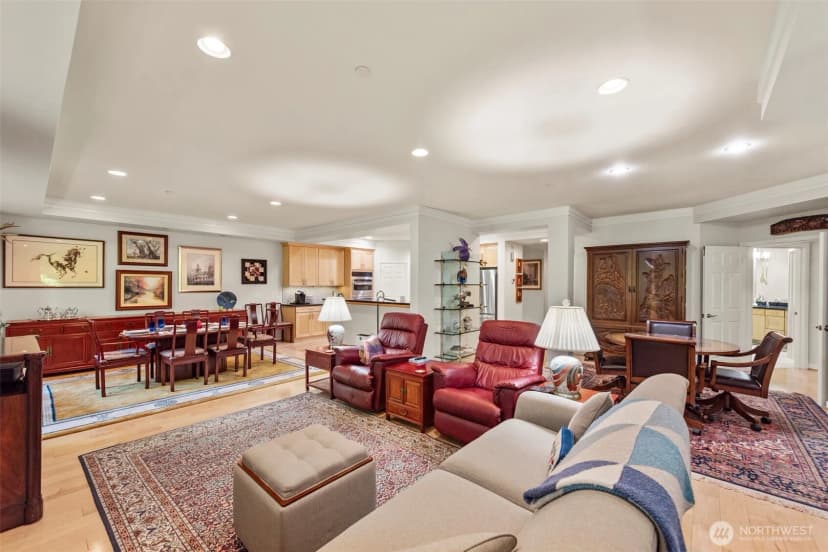 Property photo for 1805 134th Avenue Se #10, Bellevue photo 4
