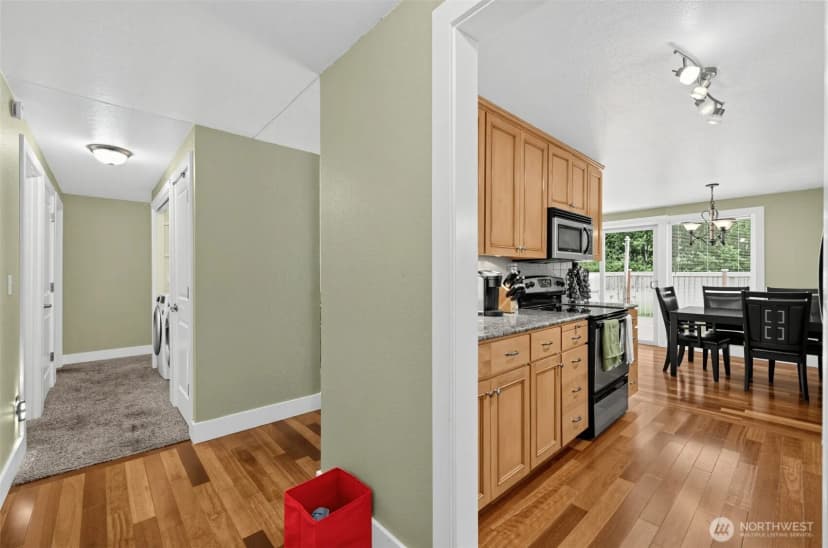 Property photo for 1450 Alameda Avenue W #1, Fircrest photo 10