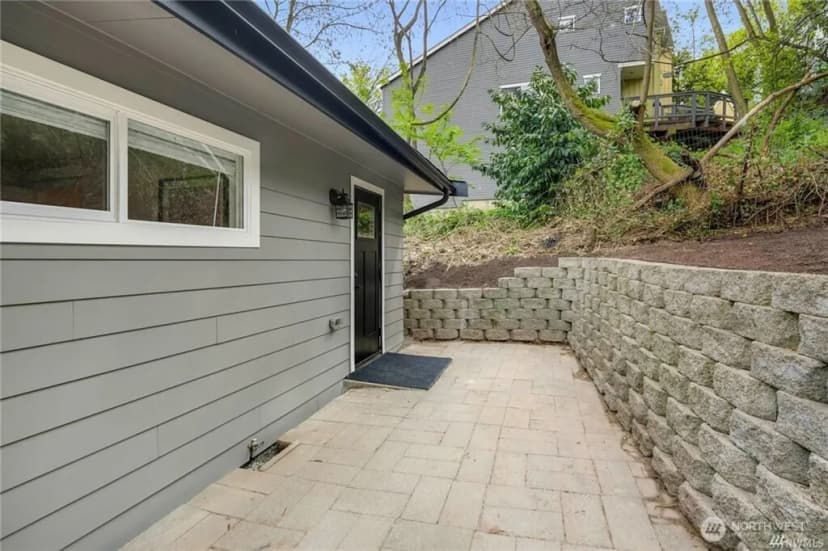Property photo for 1529 Sturgus Avenue S, Seattle photo 21