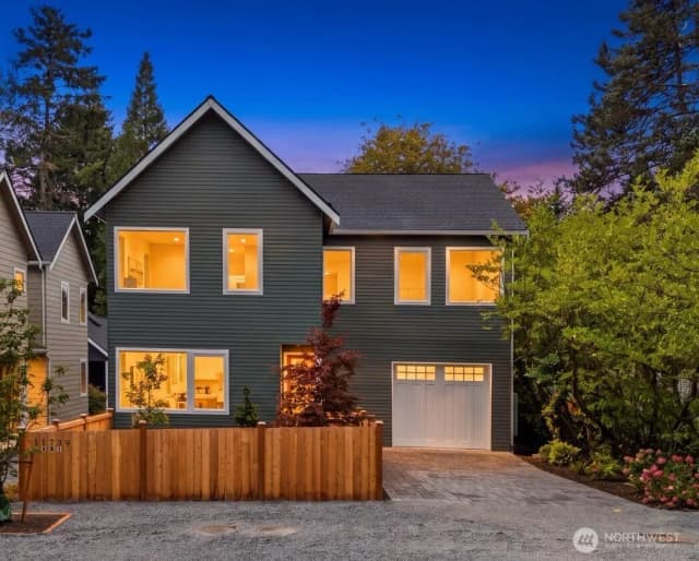 Property photo for 11739 40th Avenue Ne #a, Seattle