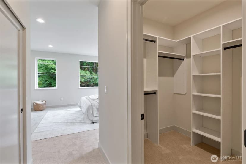 Property photo for 11739 40th Avenue Ne #a, Seattle photo 19
