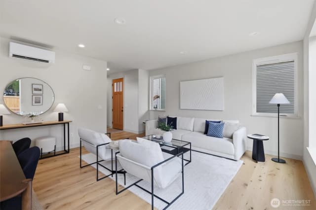 Property photo for 11737 40th Avenue Ne #a, Seattle photo 5