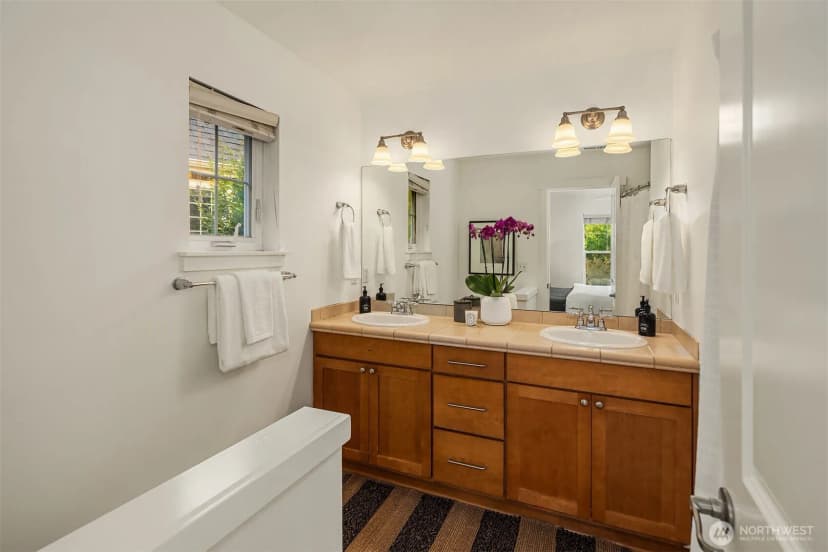 Property photo for 5958 31st Avenue Sw, Seattle photo 23