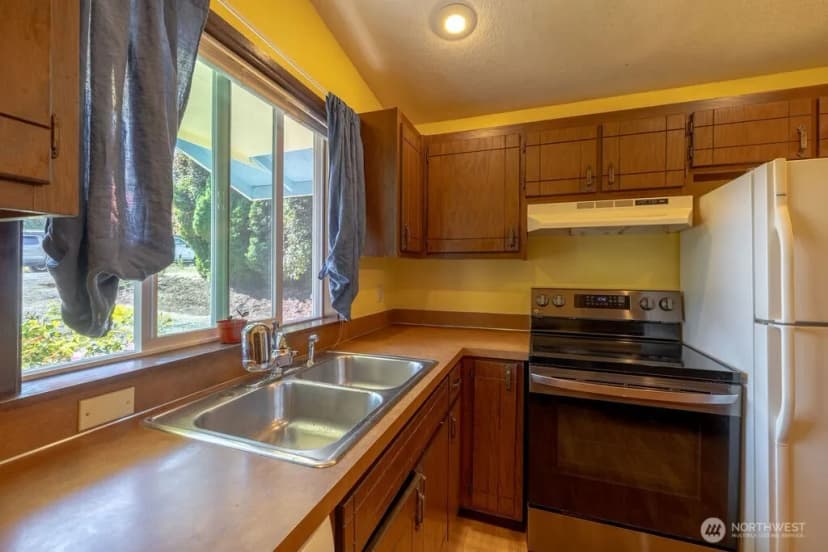Property photo for 1115 W Hazel Street, Port Angeles photo 12